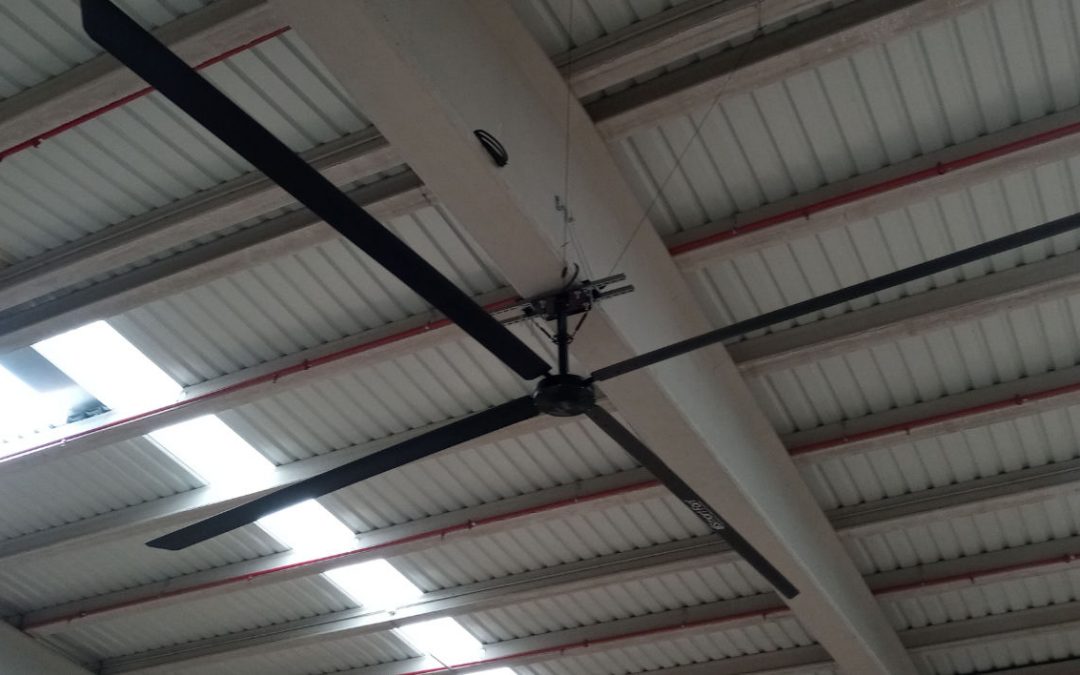 Donde colocar un ventilador HVLS para conseguir una circulación de aire óptima